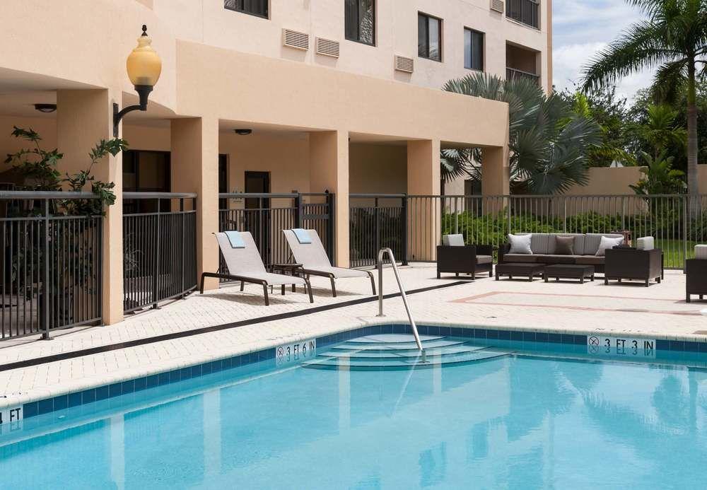 Courtyard By Marriott Miami At Dolphin Mall Sweetwater Esterno foto