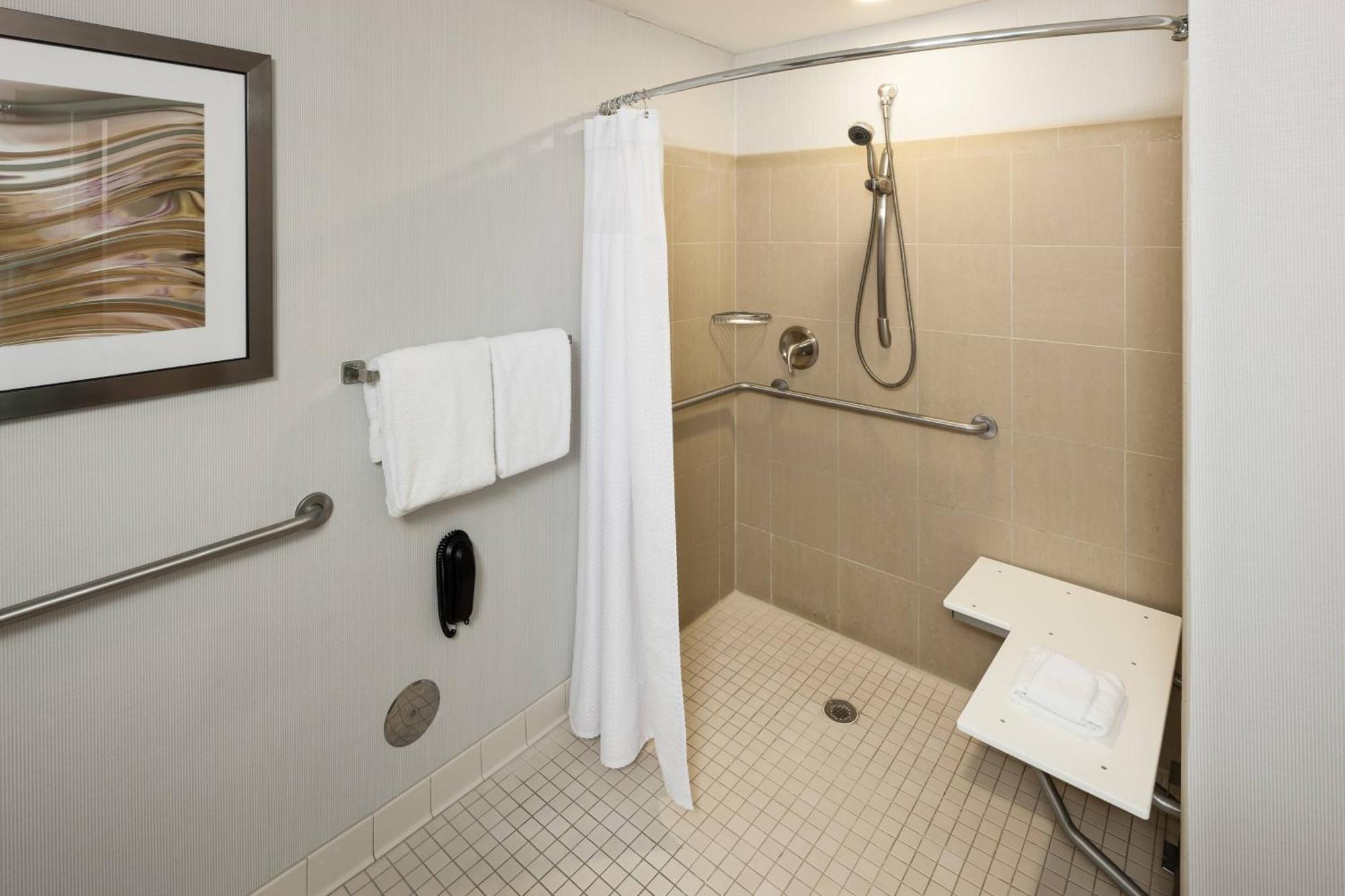 Courtyard By Marriott Miami At Dolphin Mall Sweetwater Esterno foto